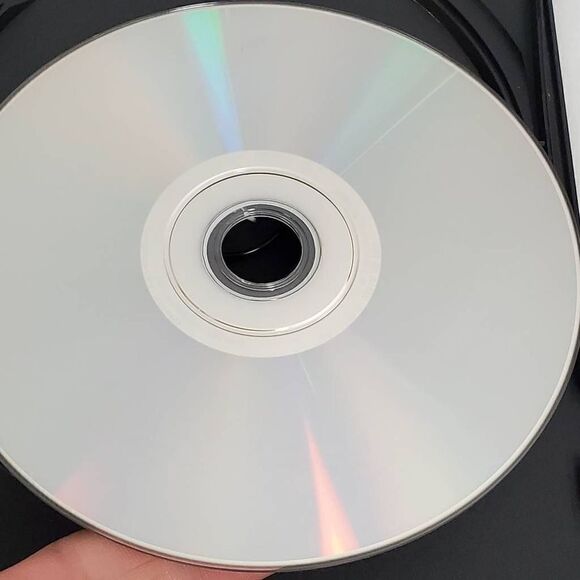 Elizabethtown (2005 Film) Romance/Comedy [DVD] - Picture 4 of 5